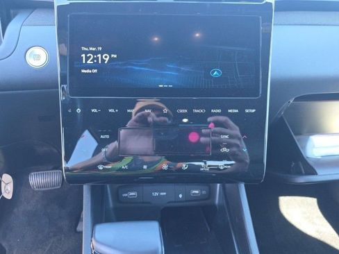 Used 2023 Hyundai Santa Cruz Limited image 7