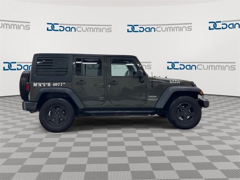 Used 2015 Jeep Wrangler Unlimited Sport w/ Quick Order Package 24S image 9