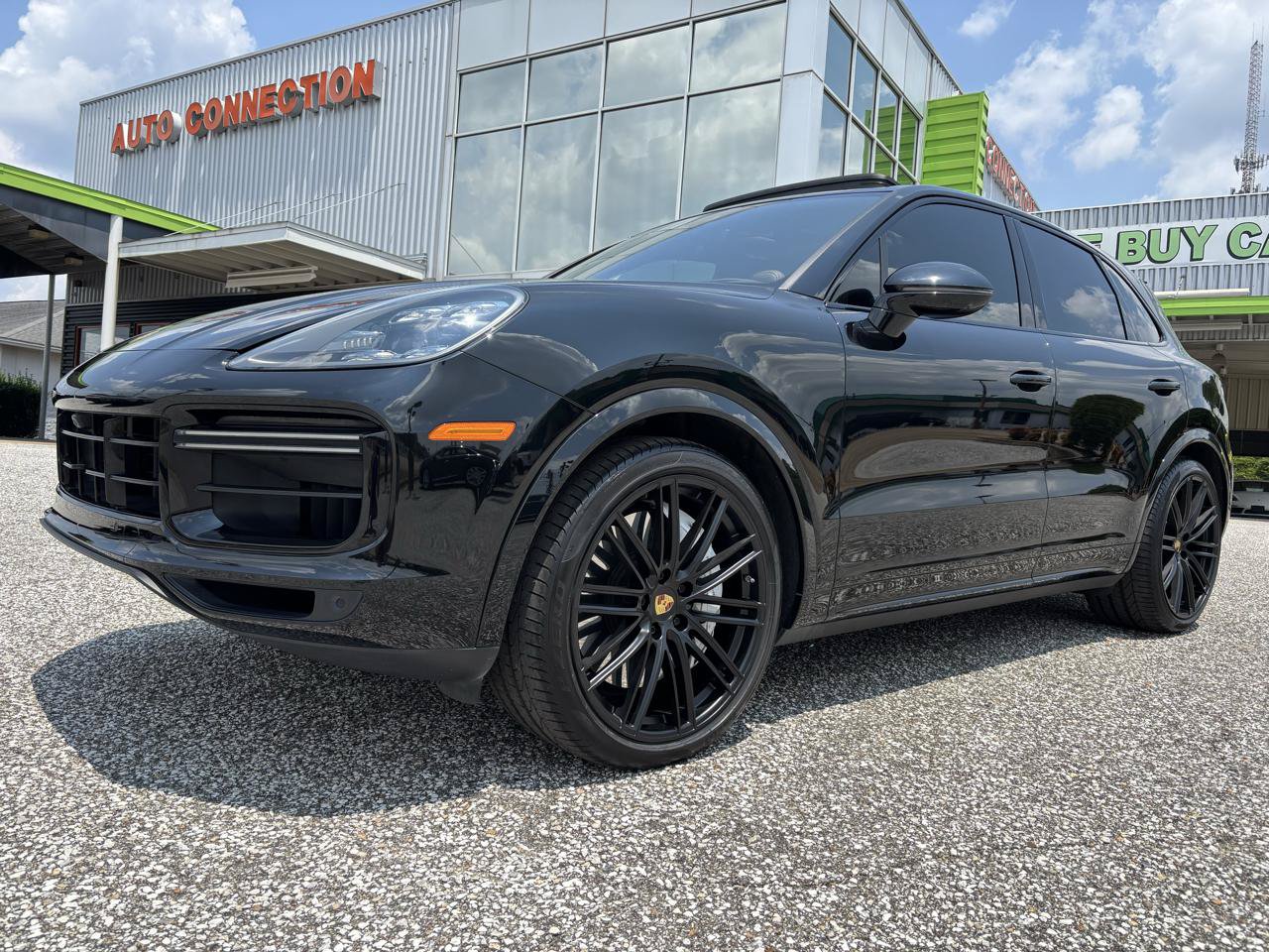Used 2023 Porsche Cayenne Turbo AWD/4WD image 42