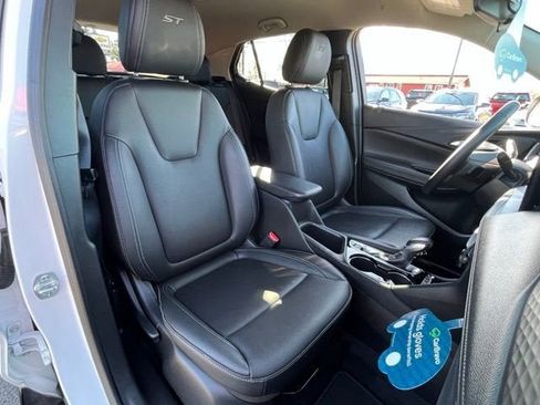 Used 2024 Buick Encore GX Sport Touring image 30