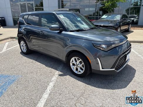 Used 2024 Kia Soul LX w/ Option Group 015 FWD image 33