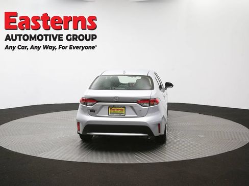 Used 2022 Toyota Corolla LE FWD image 35