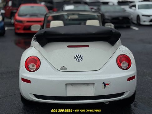 Used 2007 Volkswagen Beetle Triple White Edition FWD image 4