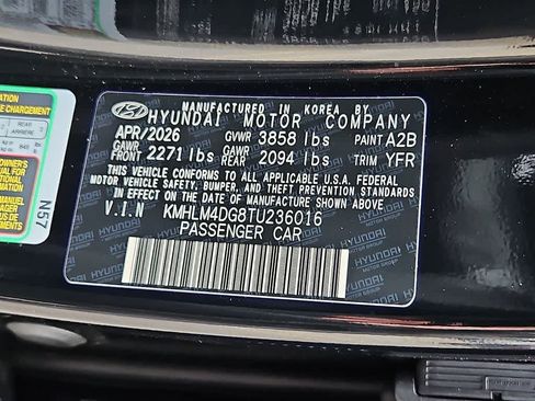 New 2026 Hyundai Elantra Sport FWD image 22