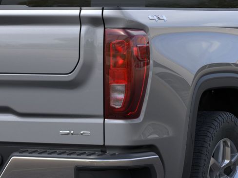 New 2026 GMC Sierra 1500 SLE w/ Preferred Package AWD/4WD image 11