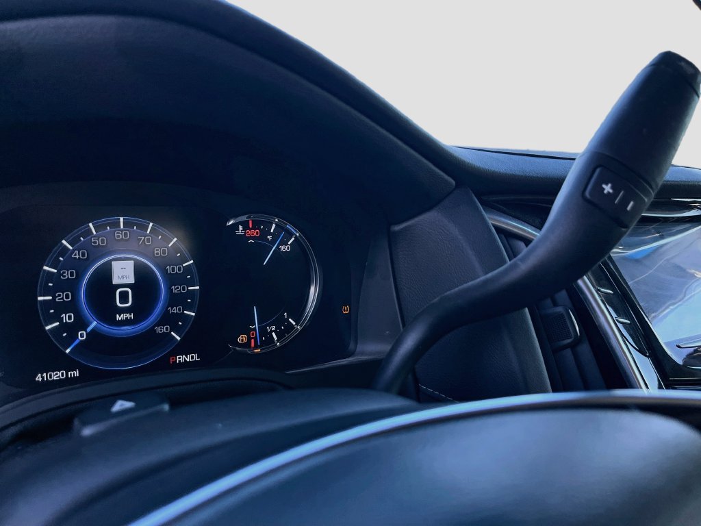 Used 2019 Cadillac Escalade Luxury w/ LPO, Radiant Package RWD image 17