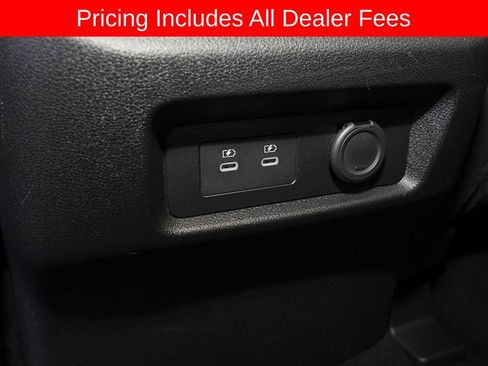 Used 2025 Nissan Armada SL w/ Captain's Chari Seat Package AWD/4WD image 18