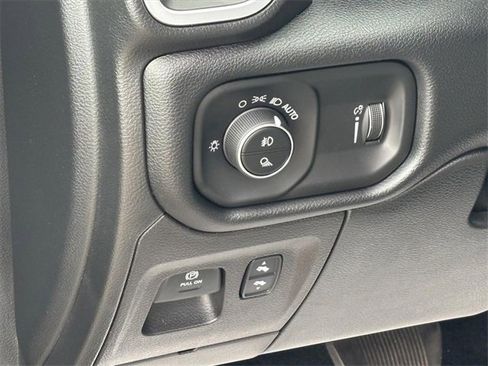 Used 2022 RAM 1500 Big Horn image 8