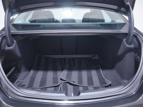 Used 2023 Mercedes-Benz C 300 Sedan image 21