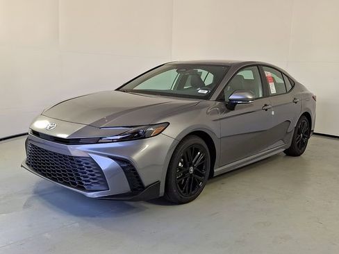 New 2026 Toyota Camry SE w/ Multimedia Upgrade Package image 4