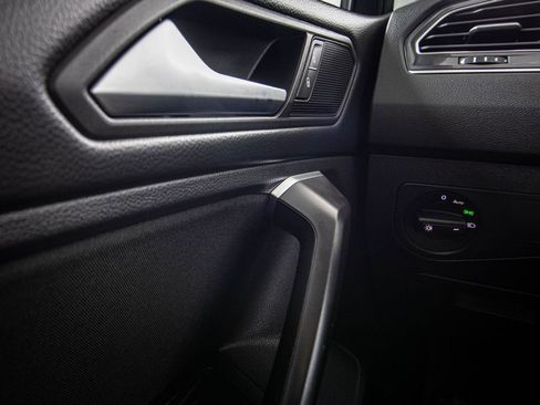 Certified 2021 Volkswagen Tiguan S image 30