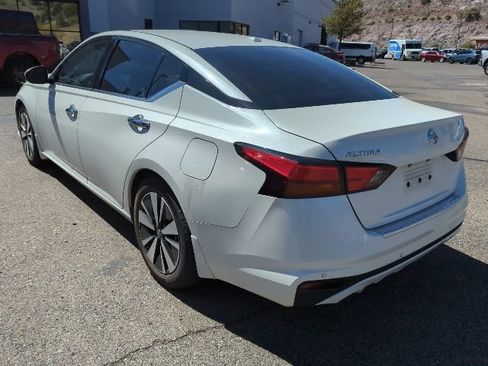 Used 2020 Nissan Altima 2.5 SV image 4