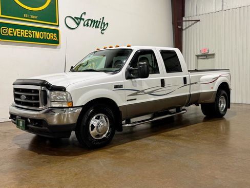Used 2002 Ford F350 Lariat RWD image 3