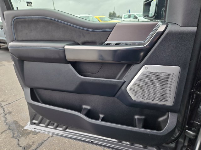 Used 2026 Ford F350 Platinum w/ Tremor Off-Road Package AWD/4WD image 13