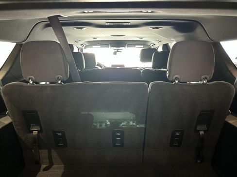 Used 2024 Chevrolet Suburban LS w/ Driver Alert Package AWD/4WD image 33