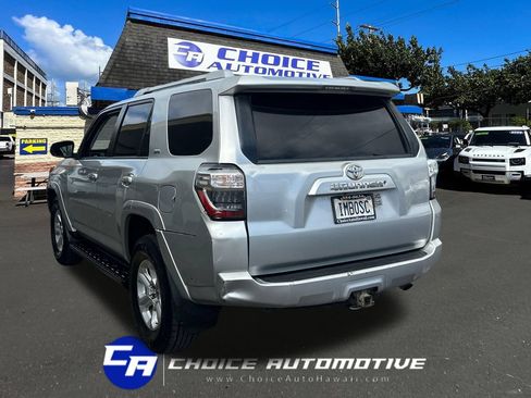 Used 2015 Toyota 4Runner SR5 RWD image 5