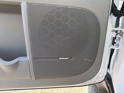 Used 2016 Chevrolet Traverse LT image 28