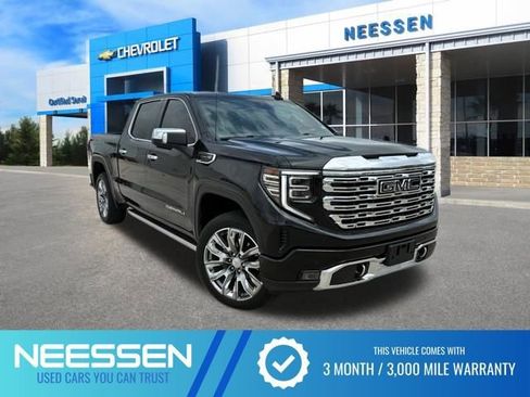 Used 2024 GMC Sierra 1500 Denali w/ Denali Reserve Package AWD/4WD image 1