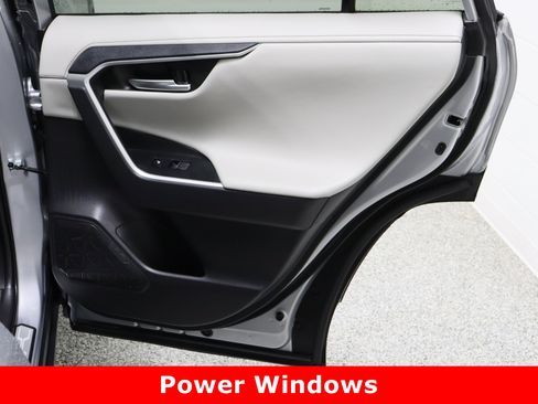 Used 2024 Toyota RAV4 Limited image 37