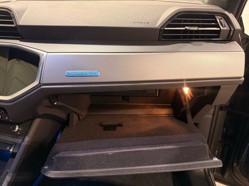 Used 2024 Audi Q3 2.0T Premium Plus image 32