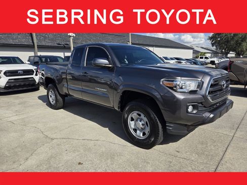 Certified 2016 Toyota Tacoma SR5 image 1