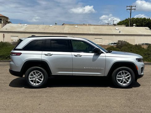 New 2026 Jeep Grand Cherokee Laredo X RWD image 3