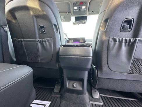 New 2025 Kia Telluride S image 20