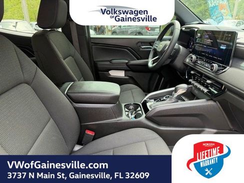 Used 2024 Chevrolet Colorado LT w/ LT Convenience Package AWD/4WD image 8