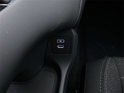 New 2025 Honda HR-V LX image 8