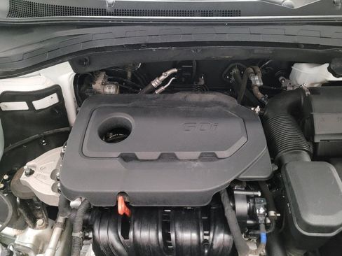 Used 2019 Hyundai Santa Fe SE image 30