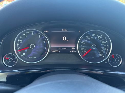 Used 2014 Volkswagen Touareg VR6 image 35