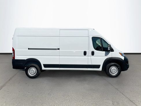 New 2026 RAM ProMaster 2500 w/ Convenience Group FWD image 8
