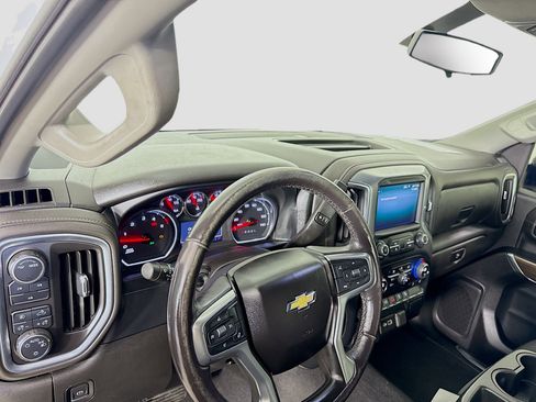 Used 2022 Chevrolet Silverado 2500 LT w/ Convenience Package AWD/4WD image 11