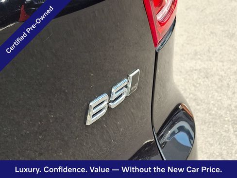 Certified 2023 Volvo XC40 B5 Plus w/ Climate Package AWD/4WD image 32