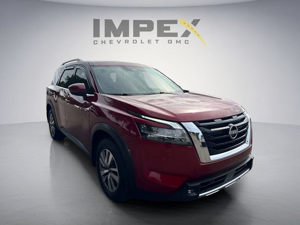 Used 2022 Nissan Pathfinder SL AWD/4WD image 7
