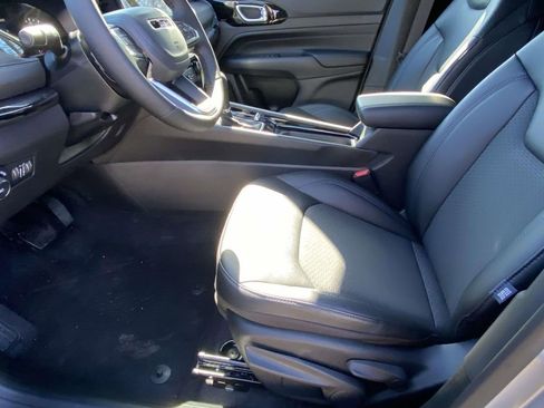 New 2026 Jeep Grand Cherokee Limited w/ Limited Altitude Package image 34