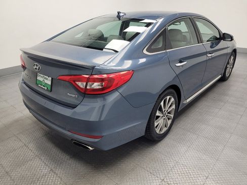 Used 2016 Hyundai Sonata Sport w/ Option Group 1V FWD image 9