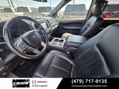 Used 2019 Ford Expedition XLT w/ Equipment Group 202A AWD/4WD image 10