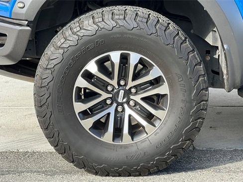 Used 2020 Ford F150 Raptor w/ Equipment Group 802A Luxury image 32