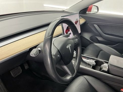 Used 2018 Tesla Model 3 image 16