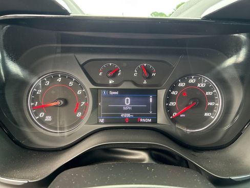 Used 2021 Chevrolet Camaro LT RWD image 25
