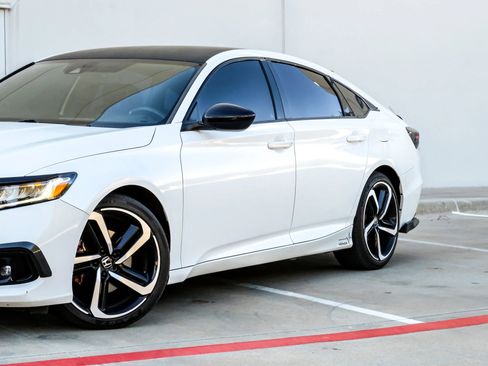 Used 2022 Honda Accord Sport image 10