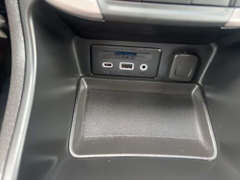 Used 2024 GMC Terrain AT4 image 18