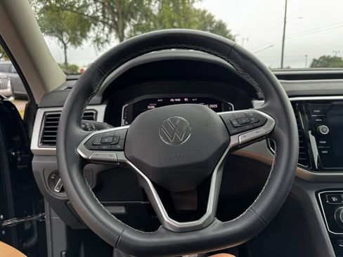 Used 2022 Volkswagen Atlas SEL image 30
