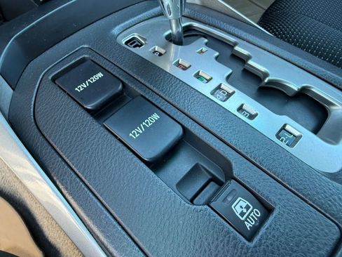 Used 2009 Toyota 4Runner Sport AWD/4WD image 38