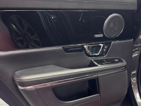 Used 2015 Jaguar XJ RWD image 27