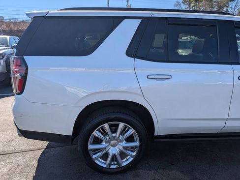 Used 2022 Chevrolet Tahoe High Country w/ Premium Package 2 AWD/4WD image 8
