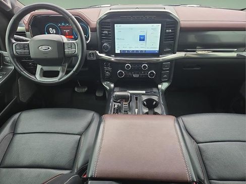 Used 2022 Ford F150 Lariat w/ Max Trailer Tow Package image 18