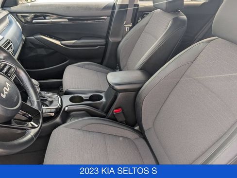 Used 2023 Kia Seltos S AWD/4WD image 14