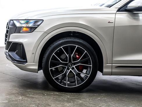 Used 2023 Audi Q8 Premium Plus w/ Premium Plus Package image 11